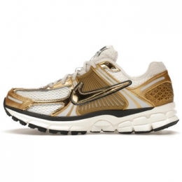 LageSneakersNikeZoomVomero5MetallicGold