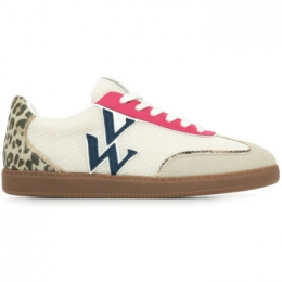 SneakersVanessaWuCharlize