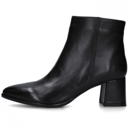 EnkellaarzenAnita605