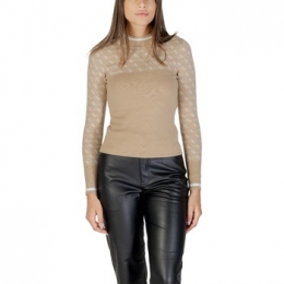 TruiGuessLSMOCKNECKAUBREY4GSWTRW5BR24Z3JD2