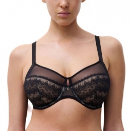 ChantelleReveleMoi4-partBraAActie