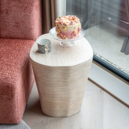 RichmondOrganischeBijzettafelFictusFauxTravertine49x43cm-Beige