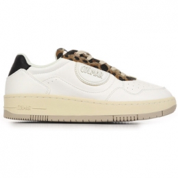 LageSneakersColmarAustinLook