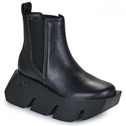 LaarzenUnitednudeBullChelsea