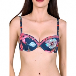 BikiniLiscaZwempaktopJamaica