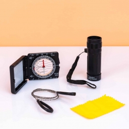 Explorerkitmetkompas