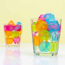 Herbruikbareijsblokjes-Diamanten