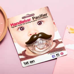 Fopspeenmetsnor-Bruinhandlebar