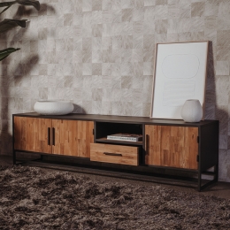 TowerLivingTV-meubelFelinoTeakhout200cm-Bruin