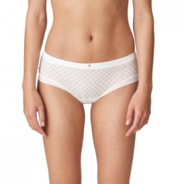 MarieJoLAvventureYohjiShortsActie