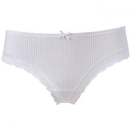 TrofeLailaStringActie