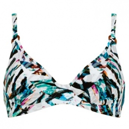 TriumphMoonlightPalmsWActie