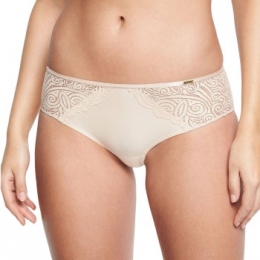 ChantellePyramideShortyAActie