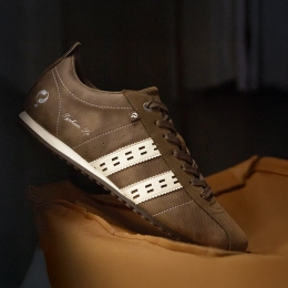 11gratisHerenSneakerTyphoonSPMiddenbruinOffWhiteGum