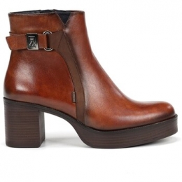 EnkellaarzenDorking39755