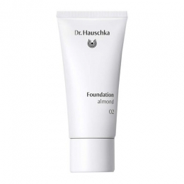 DrHauschkaFoundation02Almond30ml