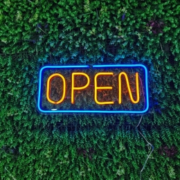 LEDNeonVerlichtingBordOPENInclAdapter60x28cmOranjeBlauw