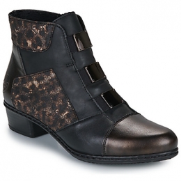 LaarzenRiekerY0764-00