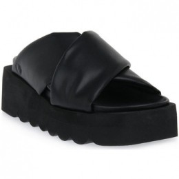 SneakersNoNameJULYSLAP