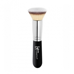 iTCosmeticsHeavenlyLuxeFlatTopBuffingFoundationBrush6
