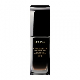 SensaiFlawlessSatinMoistureFoundation204HoneyBeige30ml