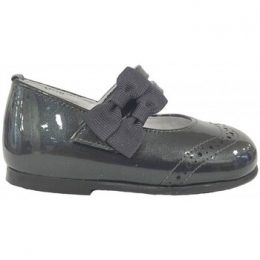 BallerinasThousandGulliverMY-0210Charolgris