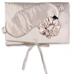 AiloriaTRAVELSETBEAUTYMZijdenZakjeSlaapmaskerScrunchieM