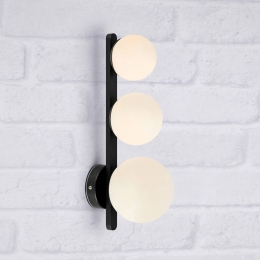 MarksljdBadkamerwandlampPurozwart3-lampsglas