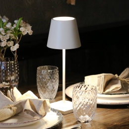 ZafferanoPoldinaminiaccu-tafellampIP65wit