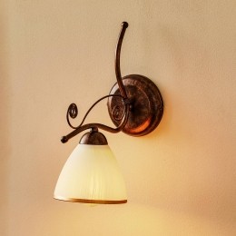 LamkurWandlampRomainwitenbruin