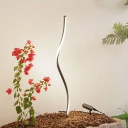 LindbyLEDlampopzonne-energieSabrielgebogenzwartaluminium3000K