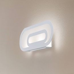 EulunaElzearwandlampovaalwit