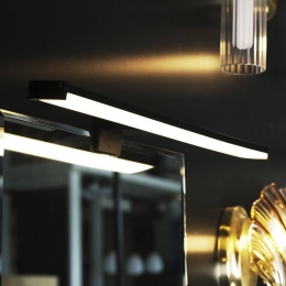 SearchlightKosLEDspiegellampbreedte40cmzwartaluminiumIP44