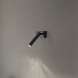 EulunaWandlampSone1-lampzwart