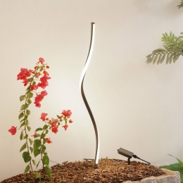 LindbyLEDlampopzonne-energieSabrielgebogenzwartaluminium3000K