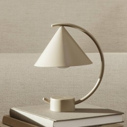 fermLIVINGLEDoplaadbaretafellampMeridianbeigedimbaar