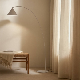 LindbybooglampTriangolobeigehoogte195cmmetaalE27