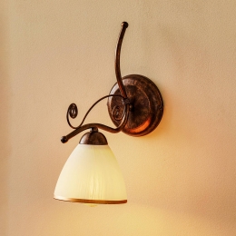 LamkurWandlampRomainwitenbruin
