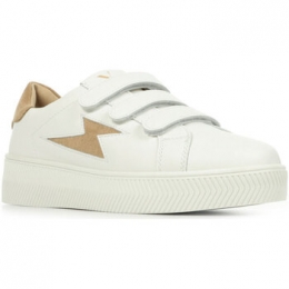 SneakersVanessaWuCamelia