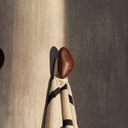 fermLIVINGHookCairndonkerbruinhoutsetvan2