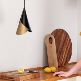 UMAGECornethanglampzwartmessing