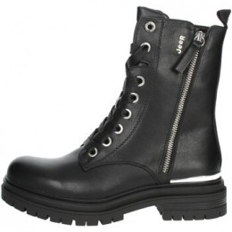 LaarzenJeepJL32586A