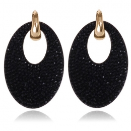 OvaledamesoorbellenCillaJewelsZwartGoudkleurig