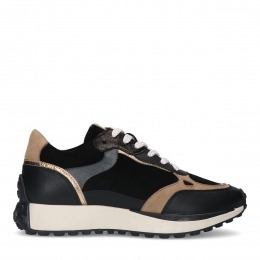 Zwartelerensneakersmetsudedetails