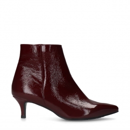 Bordeauxrodelaklerenenkellaarsjesmethak