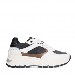 Wittelerensneakersmetzwartedetails