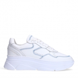 Wittelerensneakersmetdenimdetails