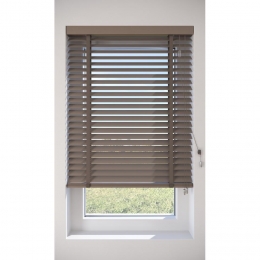 FenstrHoutenJaloezieWoutTaupe50mm