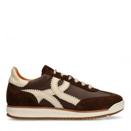 Bruinelerensneakersmetsudedetails