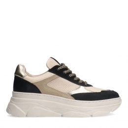 Zwartelerensneakersmetsudedetails